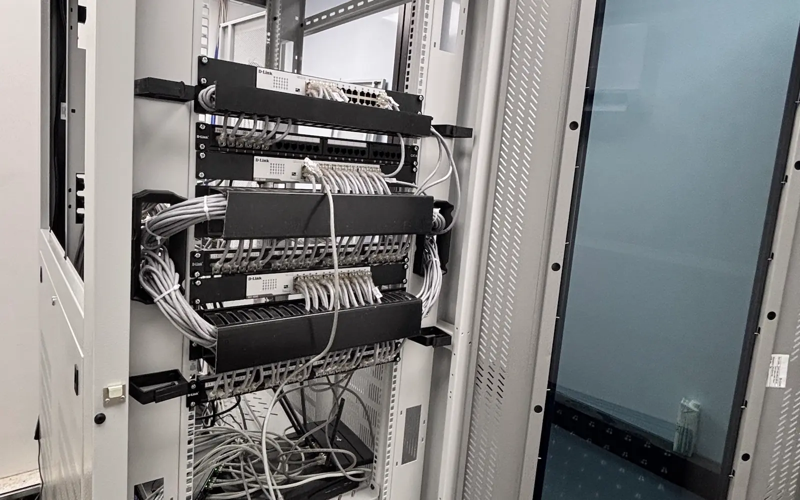 Enterprise Server Rack Deployment